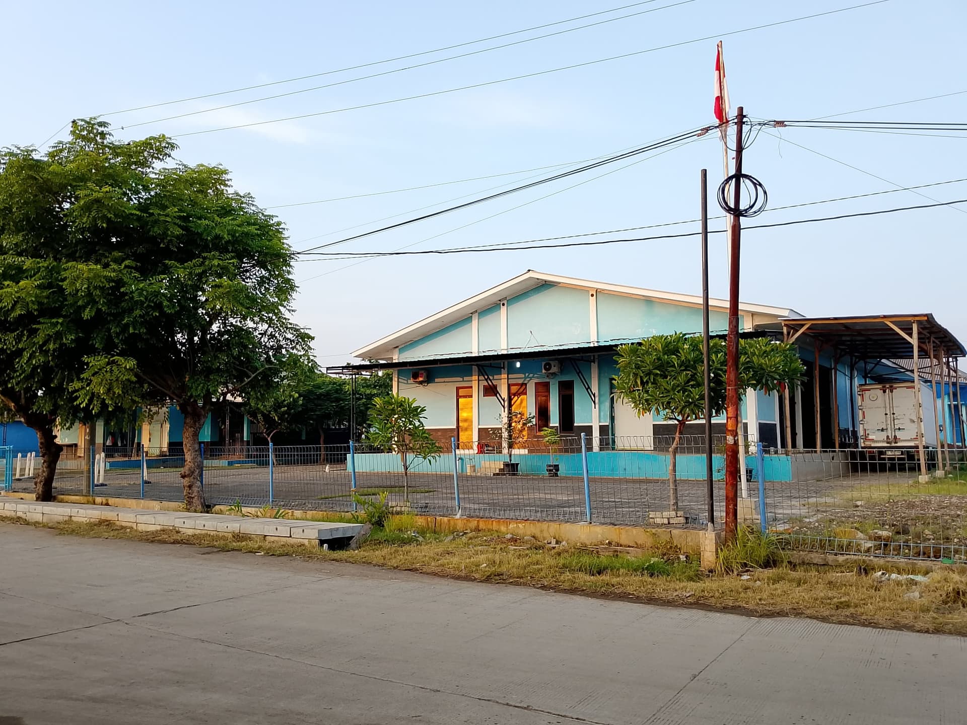 Gedung Tampak Depan